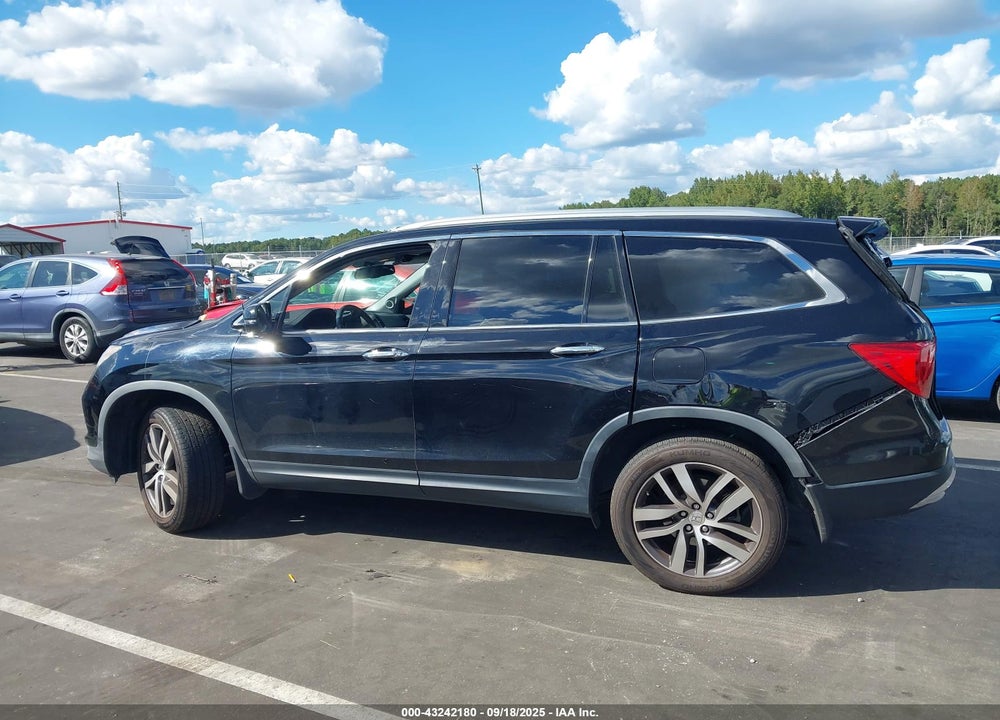 2017 HONDA PILOT VIN: 5FNYF5H91HB005559
