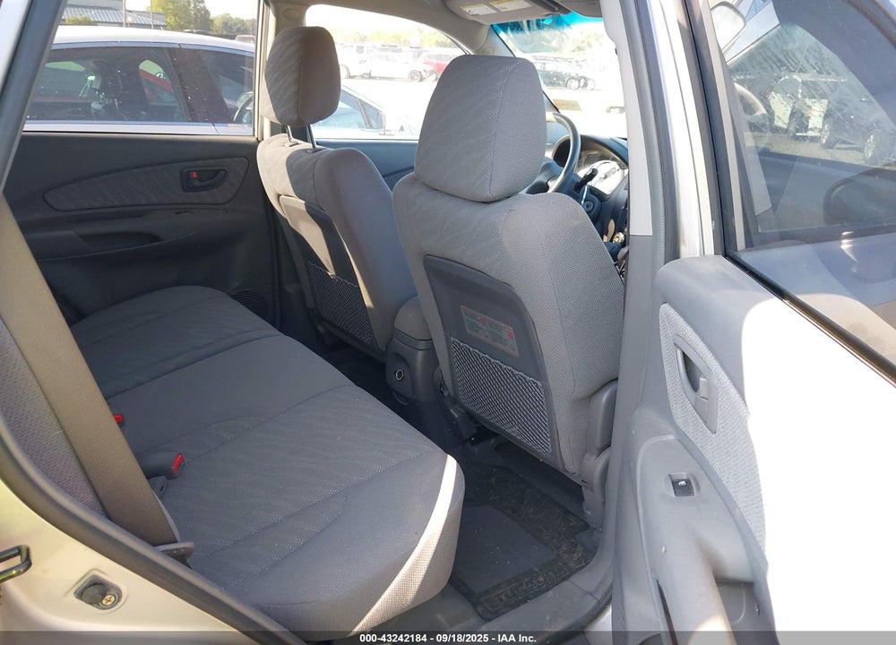 2005 HYUNDAI TUCSON GL VIN: KM8JM12B45U093016