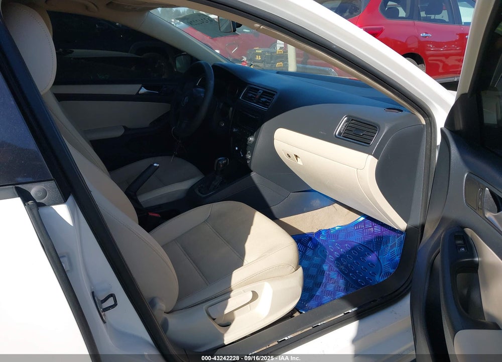 2012 VOLKSWAGEN JETTA VIN: 3VWDP7AJ2CM312851