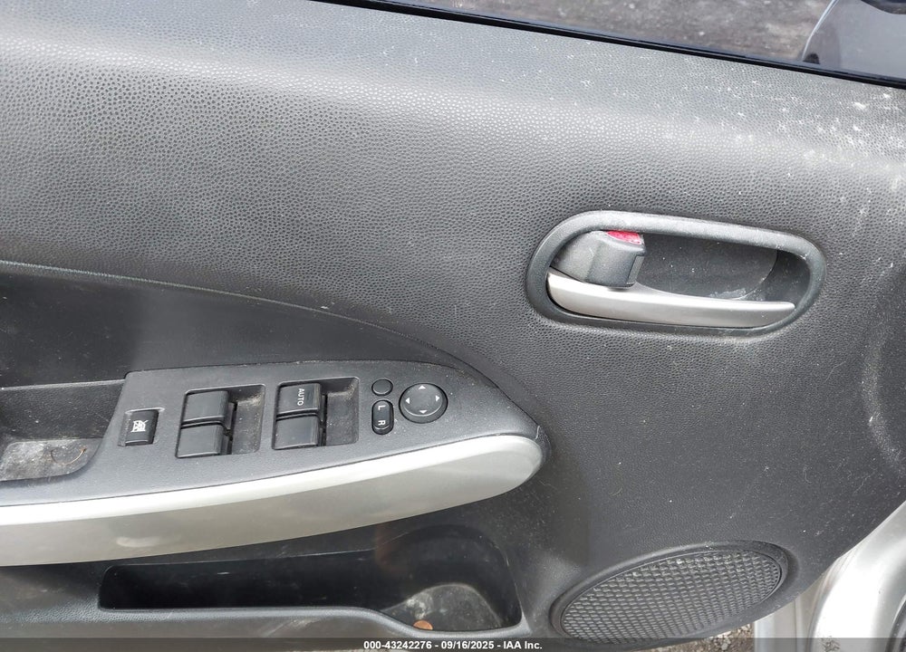 2011 MAZDA 2 SPORT VIN: JM1DE1HY5B0103582