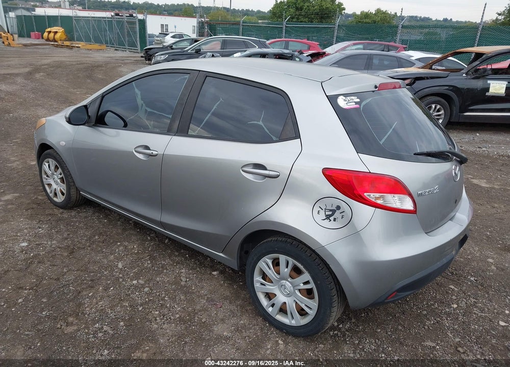 2011 MAZDA 2 SPORT VIN: JM1DE1HY5B0103582