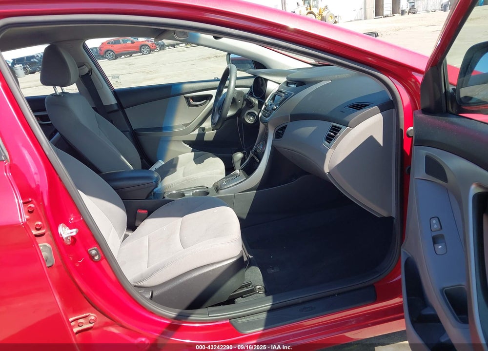 2013 HYUNDAI ELANTRA VIN: KMHDH4AE9DU011343