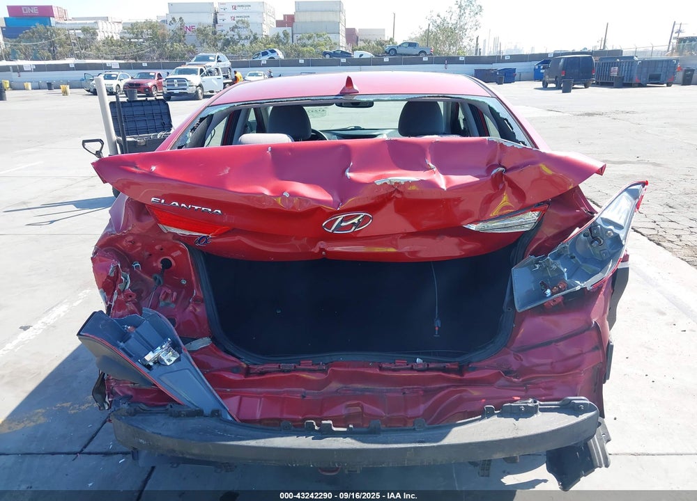 2013 HYUNDAI ELANTRA VIN: KMHDH4AE9DU011343