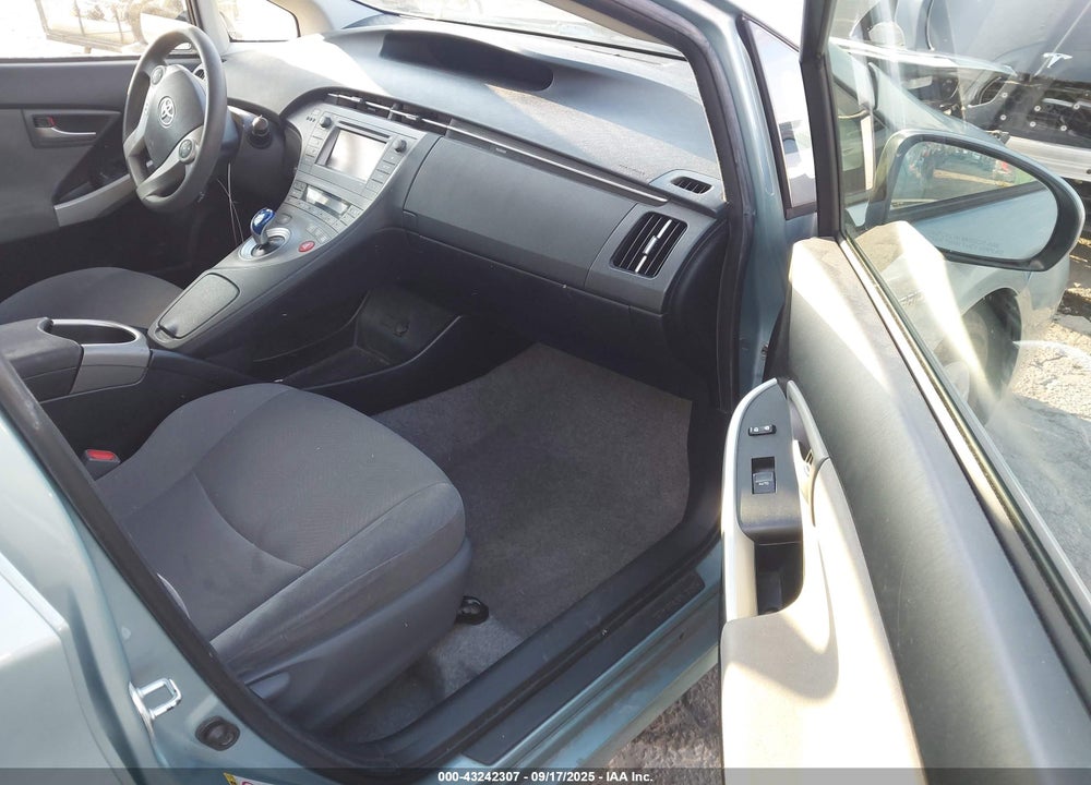 2014 TOYOTA PRIUS VIN: JTDKN3DU1E1752378