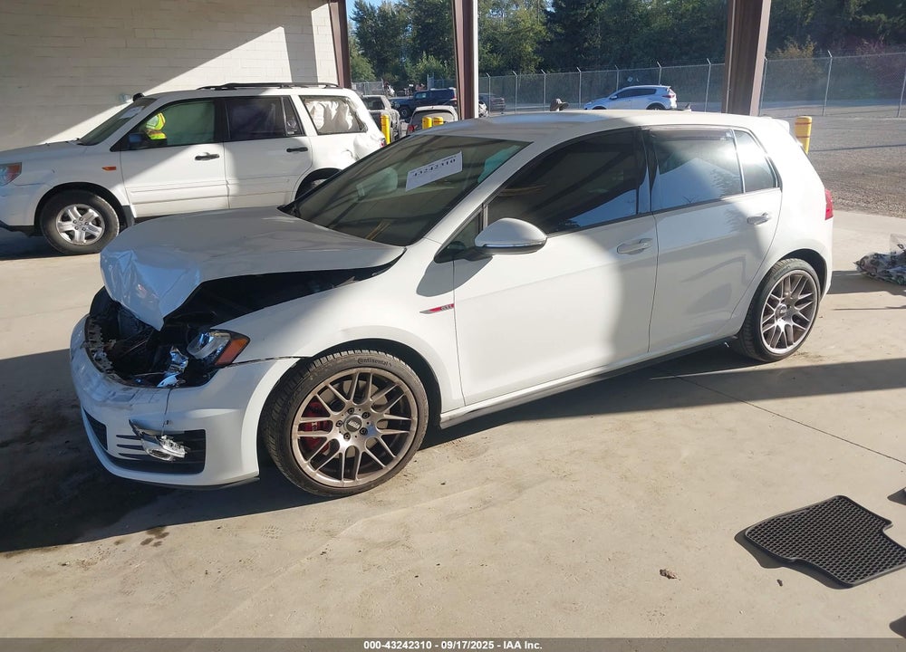 2017 VOLKSWAGEN GOLF VIN: 3VW447AU4HM000959