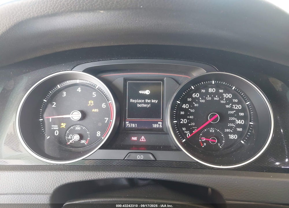 2017 VOLKSWAGEN GOLF VIN: 3VW447AU4HM000959