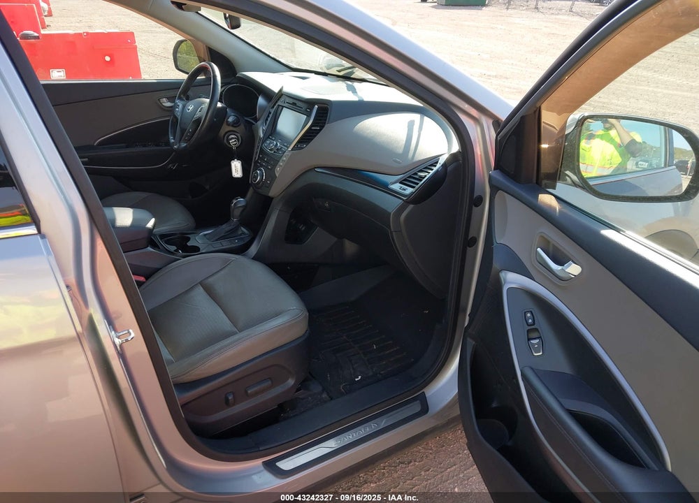2013 HYUNDAI SANTA FE VIN: KM8SNDHF2DU017709