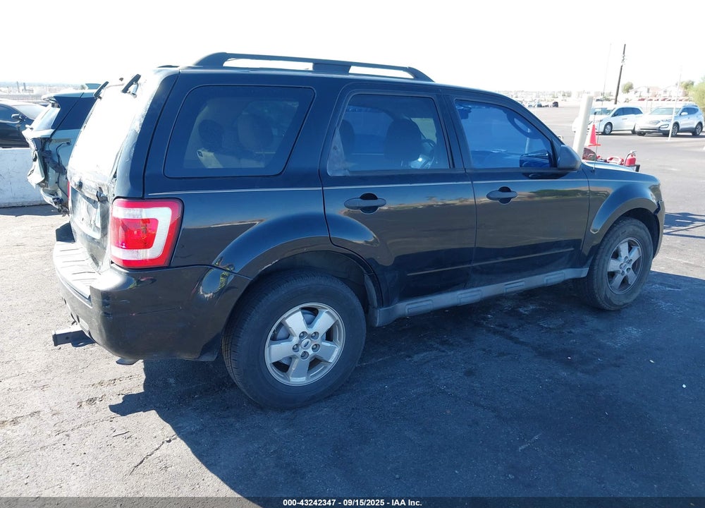 2009 FORD ESCAPE XLT VIN: 1FMCU03G29KD15213