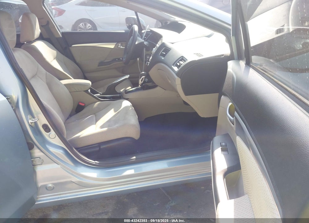 2013 HONDA CIVIC HYBRID VIN: 19XFB4F23DE000513