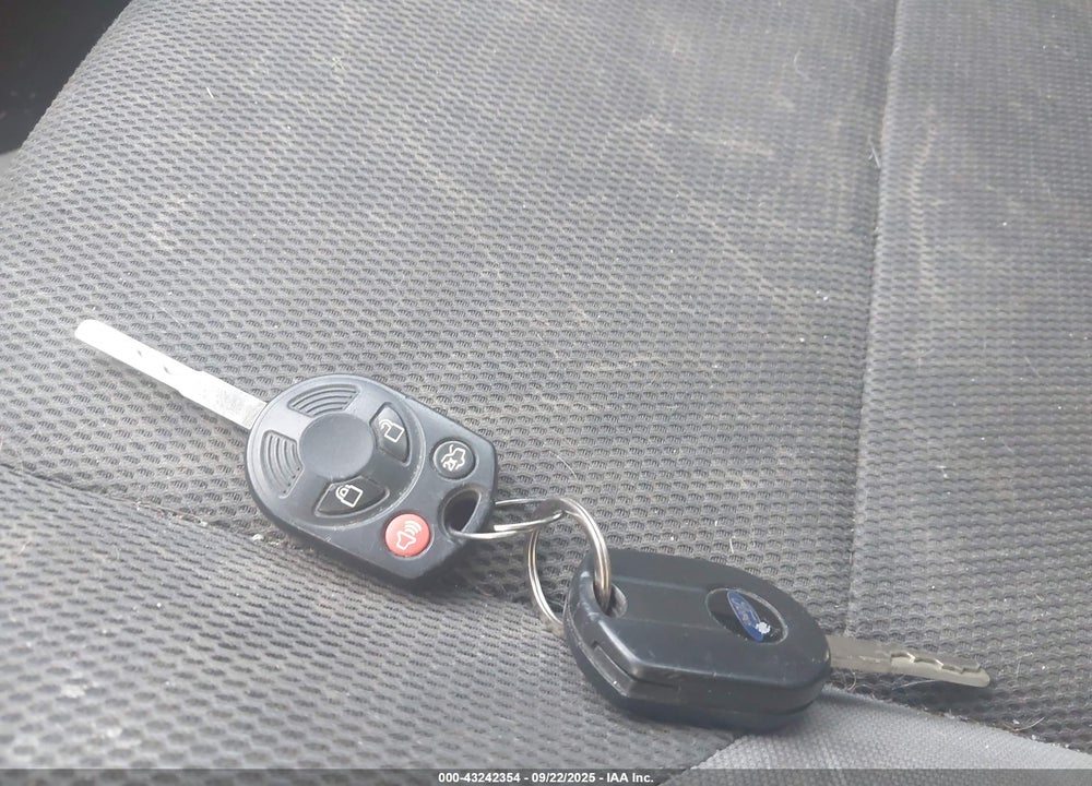 2014 FORD FOCUS SE VIN: 1FADP3F22EL141428