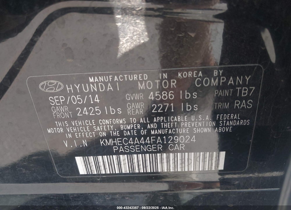 2015 HYUNDAI SONATA HYBRID LIMITED VIN: KMHEC4A44FA129024