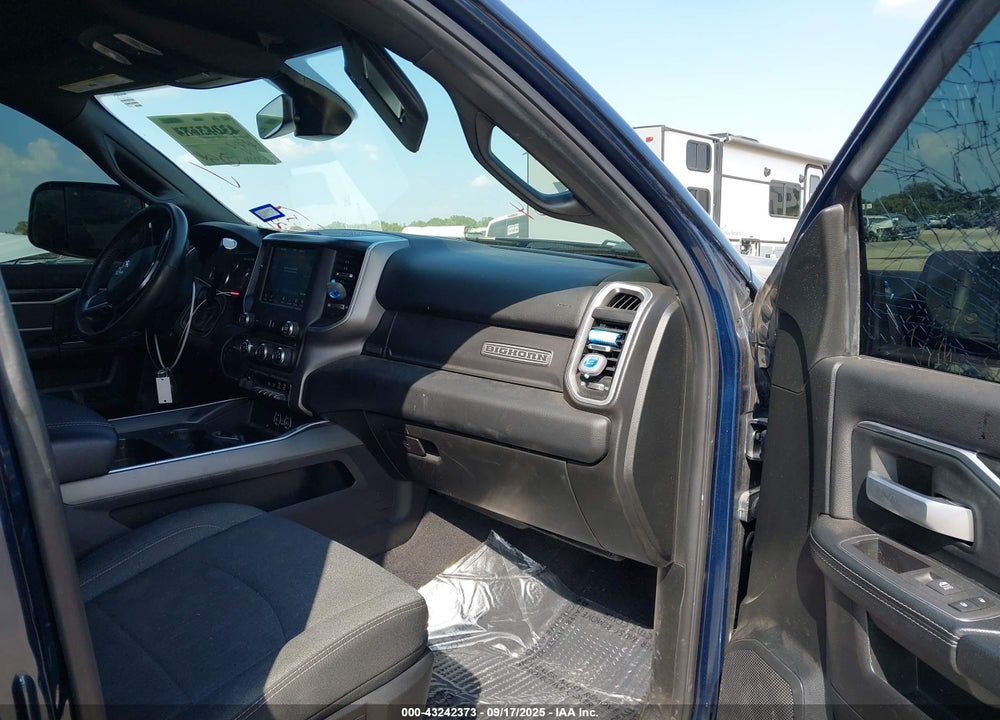 2019 RAM 2500 BIG HORN 4X4 6'4 BOX VIN: 3C6UR5DL9KG653523