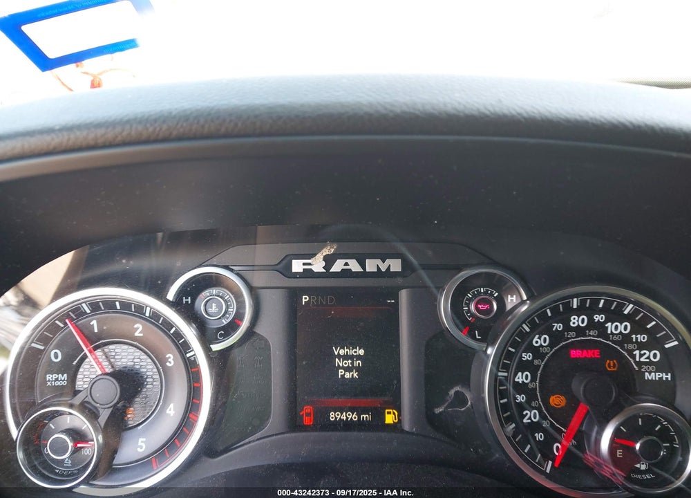 2019 RAM 2500 BIG HORN 4X4 6'4 BOX VIN: 3C6UR5DL9KG653523