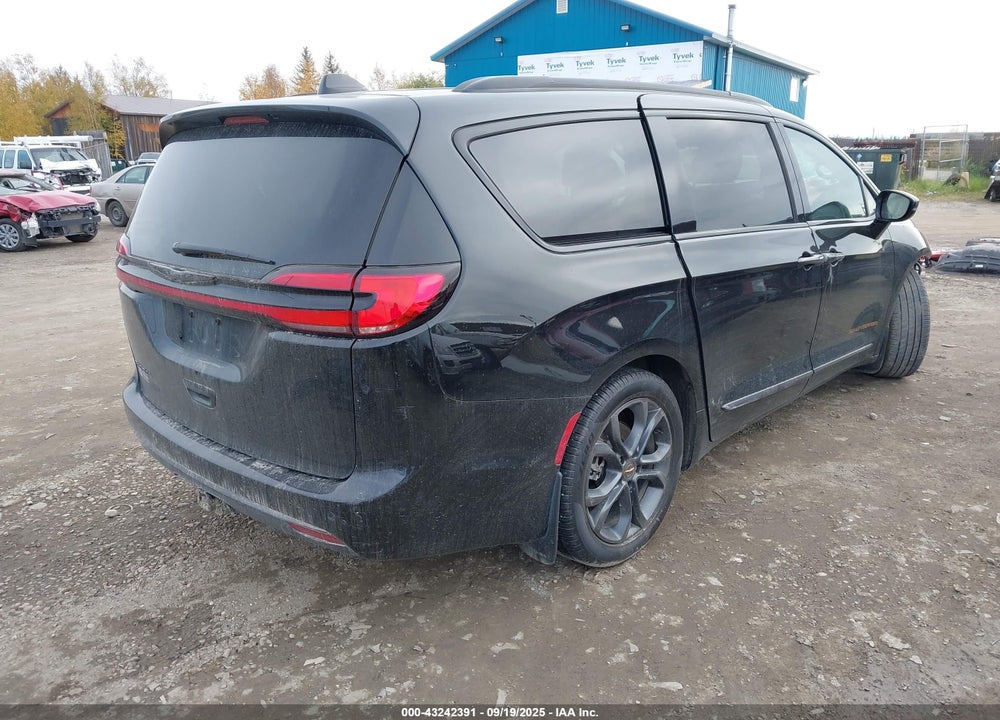 2024 CHRYSLER PACIFICA TOURING L VIN: 2C4RC1BGXRR102455