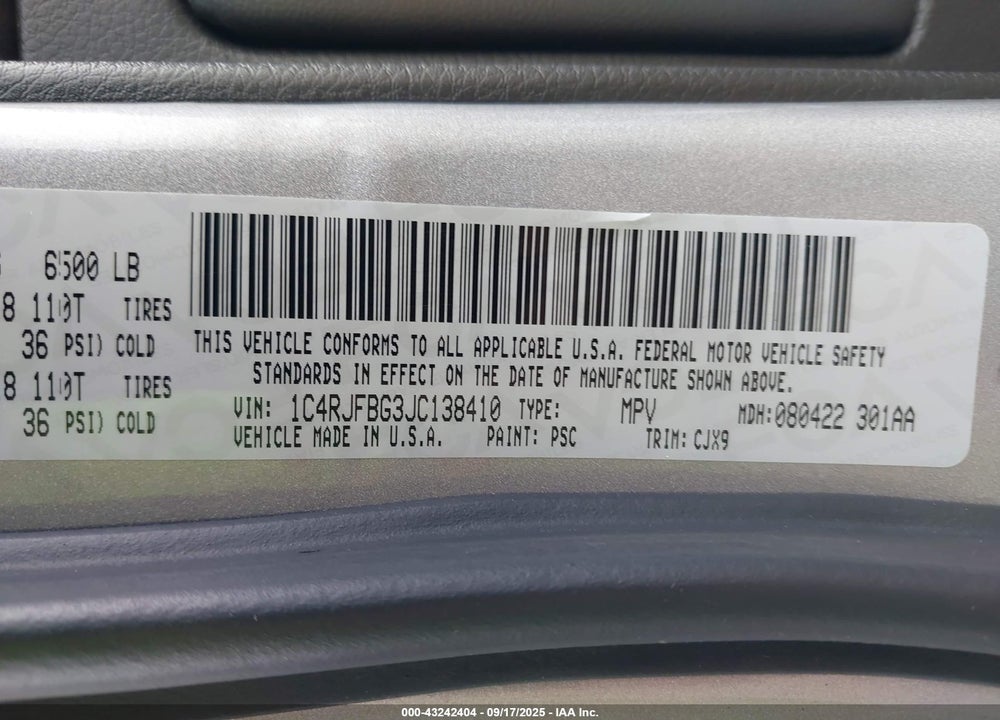 2018 JEEP GRAND CHEROKEE VIN: 1C4RJFBG3JC138410