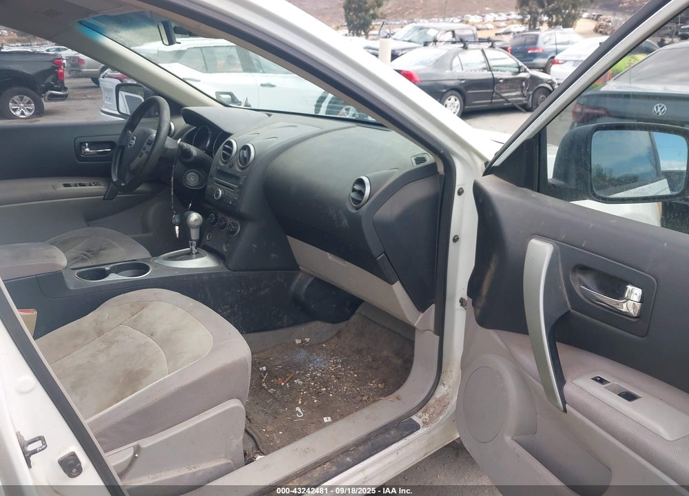 2010 NISSAN ROGUE VIN: JN8AS5MT1AW025573
