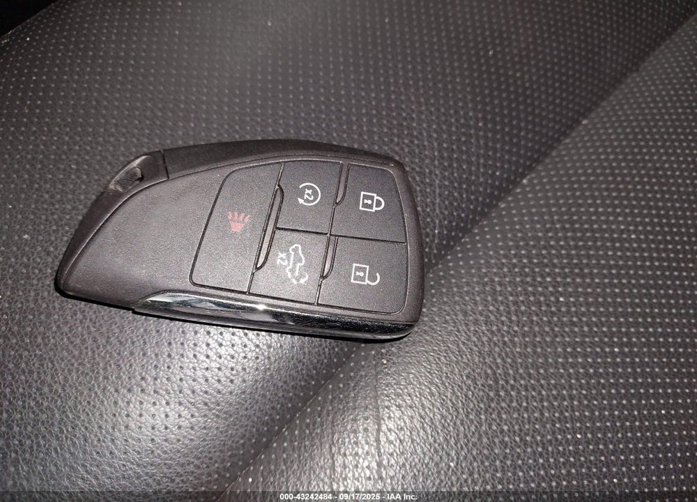 2025 GMC SIERRA 1500 VIN: 1GTUUDED1SZ190589
