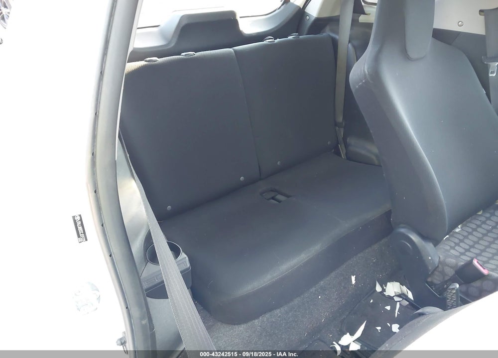 2012 SCION IQ VIN: JTNJJXB00CJ015325