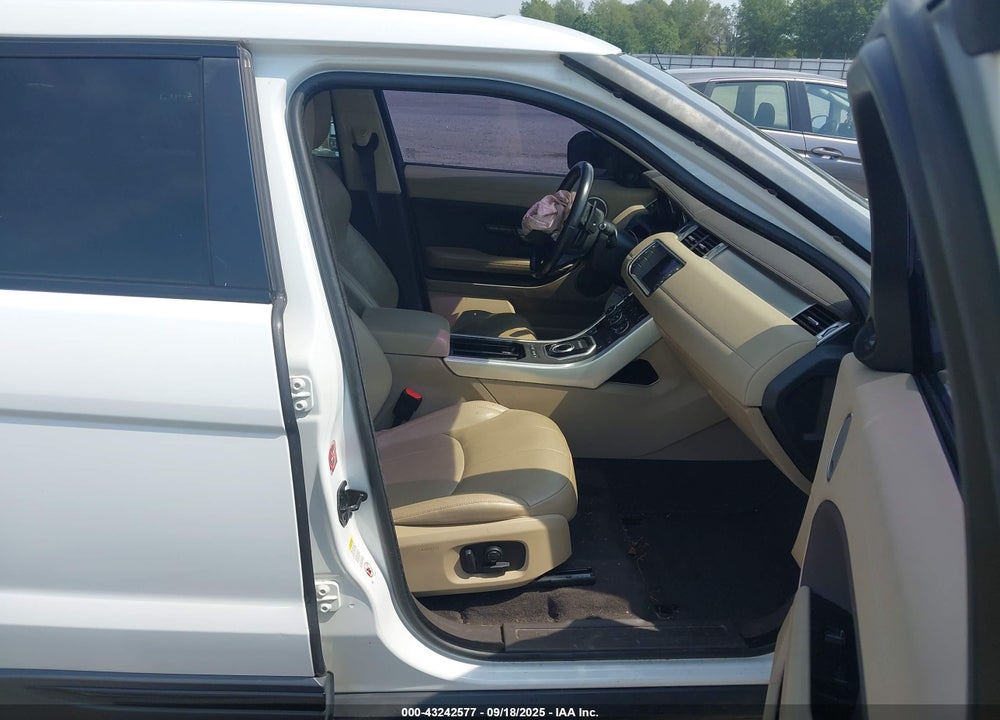 2016 LAND ROVER RANGE ROVER EVOQUE VIN: SALVP2BG7GH084801