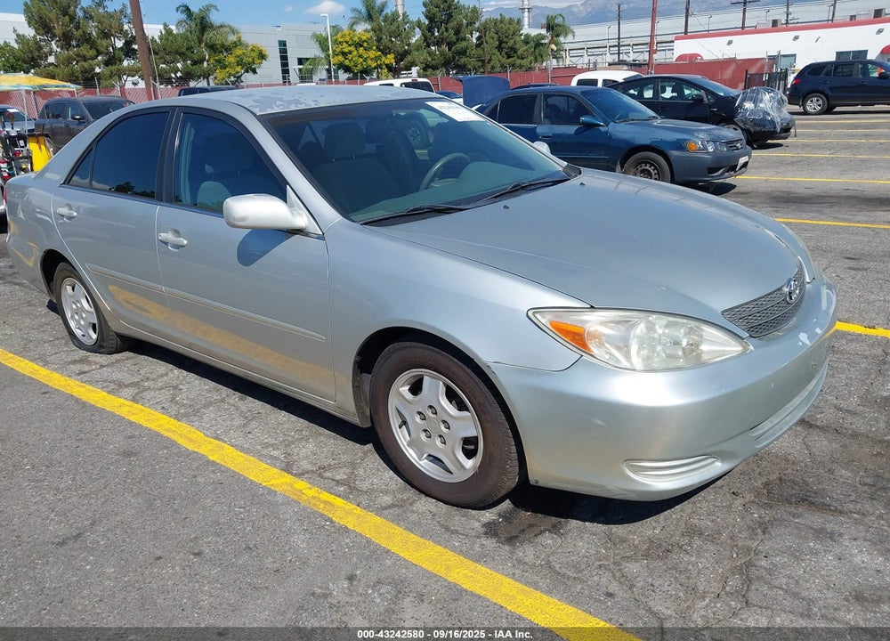 2002 TOYOTA CAMRY LE V6 VIN: 4T1BF32KX2U535609