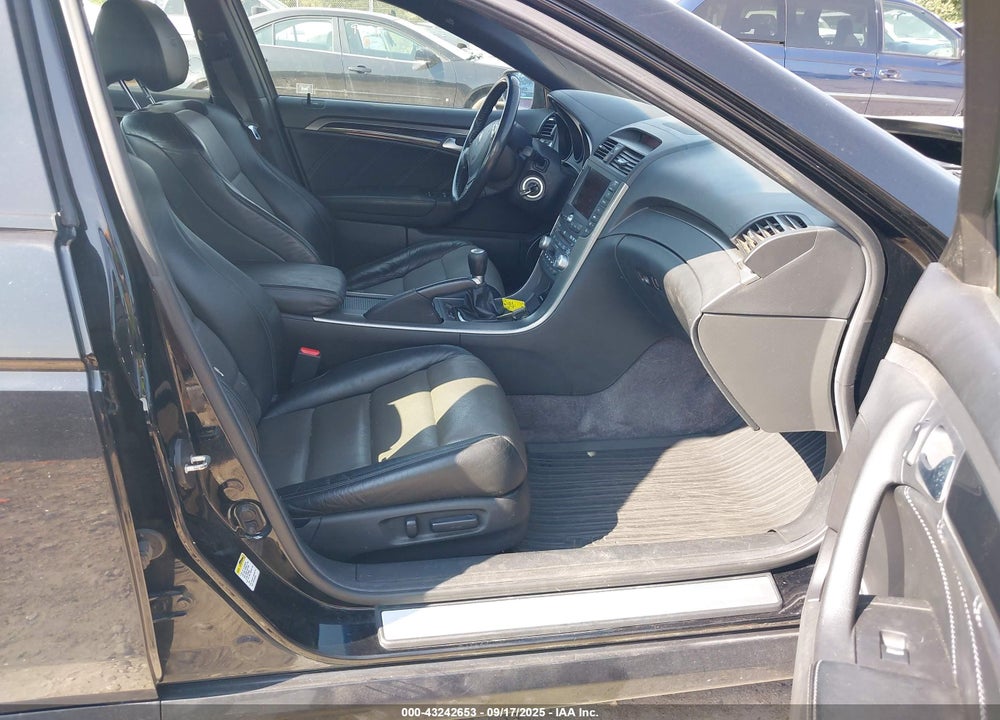 2008 ACURA TL TYPE S VIN: 19UUA75518A030109