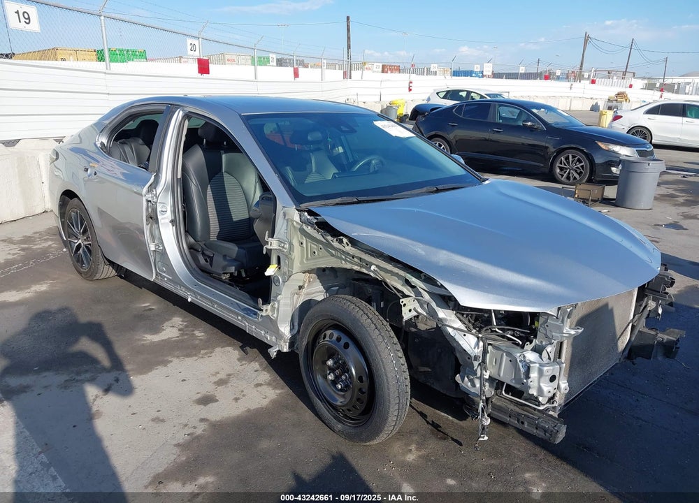 2021 TOYOTA CAMRY VIN: 4T1G11AK8MU555788