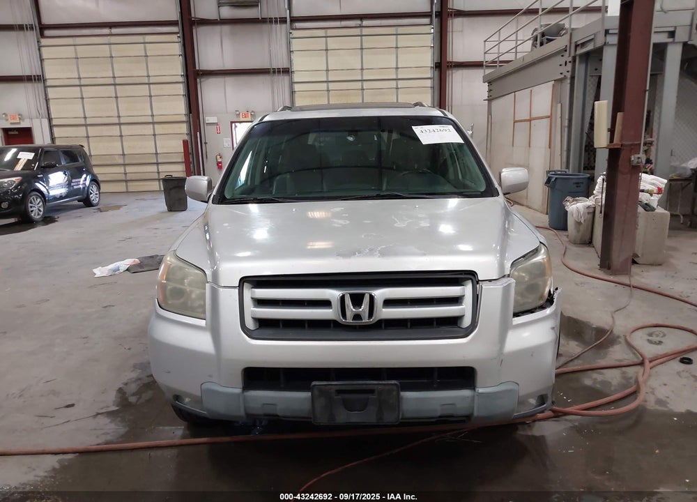 2006 HONDA PILOT EX-L VIN: 2HKYF18646H516244