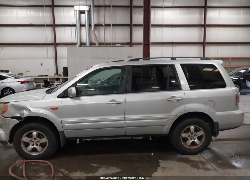 2006 HONDA PILOT EX-L VIN: 2HKYF18646H516244
