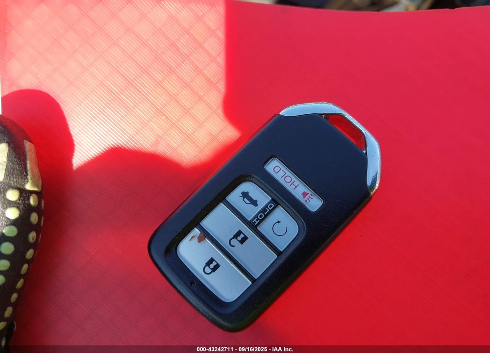 2016 HONDA CIVIC VIN: 19XFC1F7XGE040132