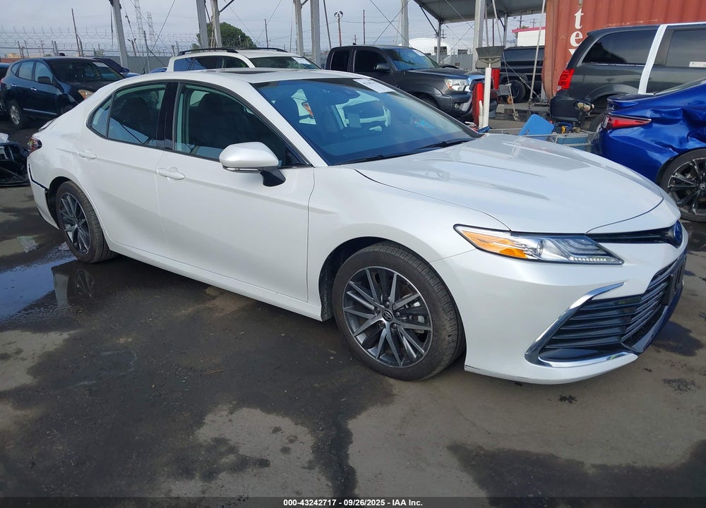 2024 TOYOTA CAMRY HYBRID XLE VIN: 4T1F31AK7RU631353