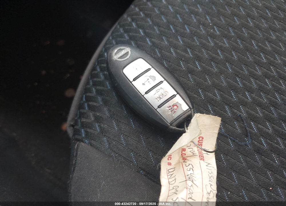 2014 NISSAN SENTRA VIN: 3N1AB7AP7EY302095