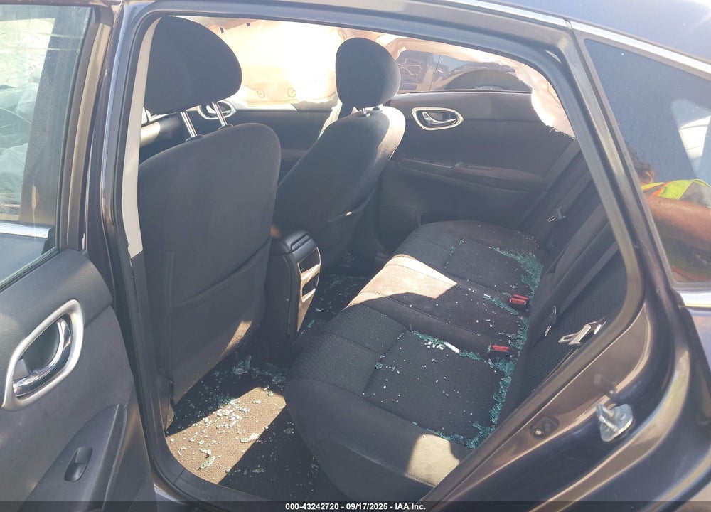 2014 NISSAN SENTRA VIN: 3N1AB7AP7EY302095