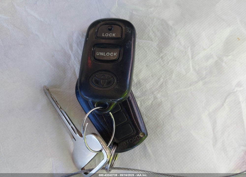 2004 TOYOTA COROLLA S VIN: 1NXBR32EX4Z314077