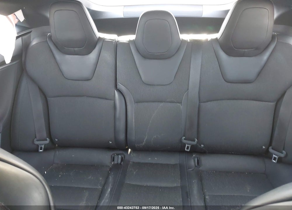 2018 TESLA MODEL S VIN: 5YJSA1E28JF259389