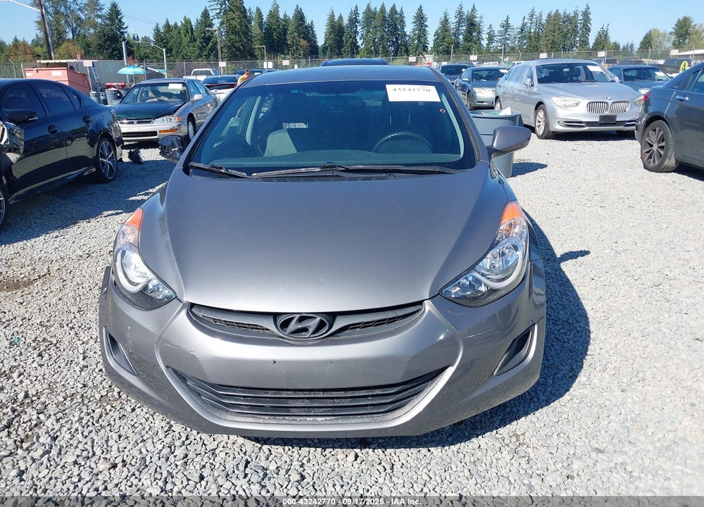 2013 HYUNDAI ELANTRA VIN: 5NPDH4AE8DH364090