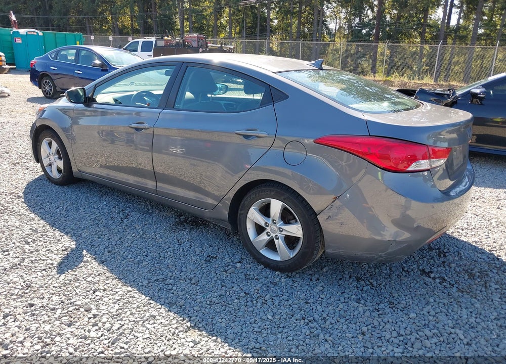2013 HYUNDAI ELANTRA VIN: 5NPDH4AE8DH364090