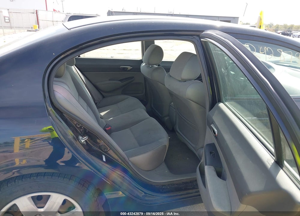 2007 HONDA CIVIC LX VIN: 1HGFA16577L073179