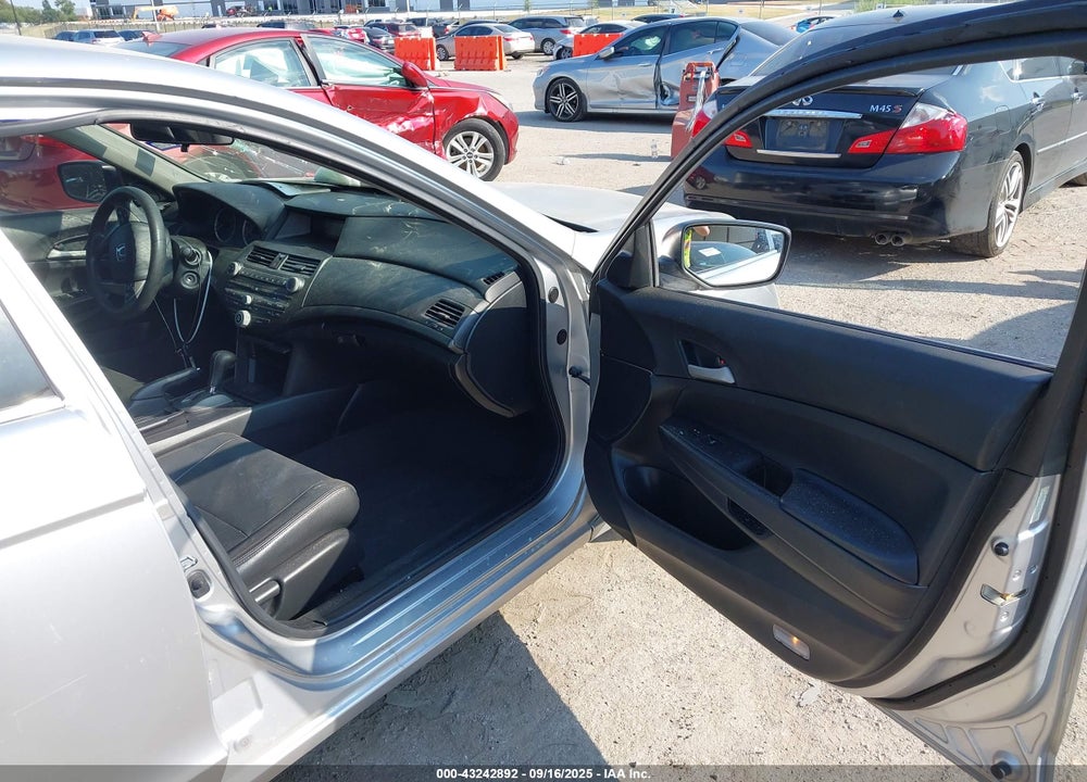 2009 HONDA ACCORD 2.4 LX-P VIN: JHMCP264X9C005201