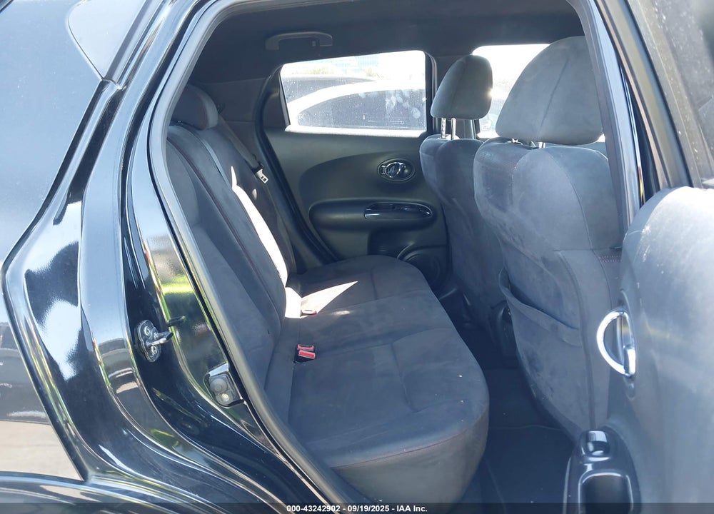2013 NISSAN JUKE VIN: JN8AF5MV8DT220145