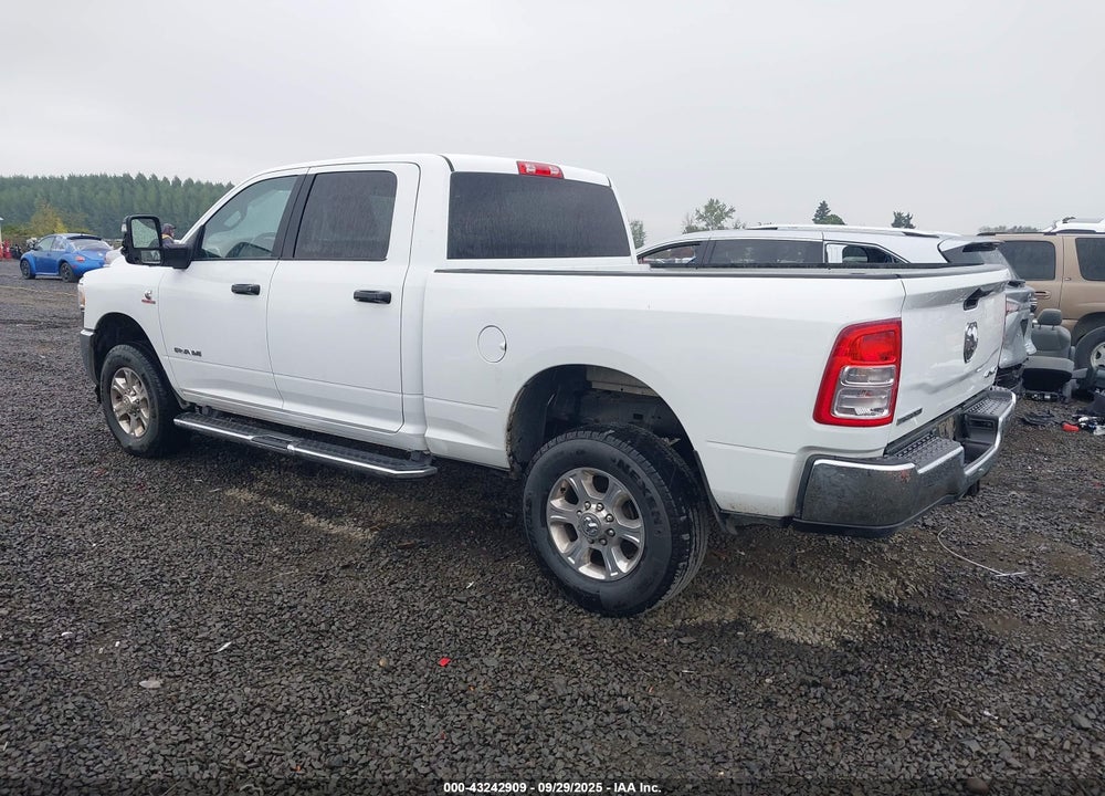 2024 RAM 2500 BIG HORN 4X4 6'4 BOX VIN: 3C6UR5DL2RG303435