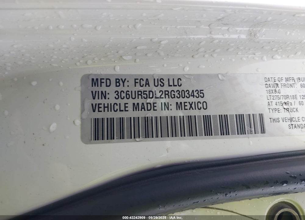 2024 RAM 2500 BIG HORN 4X4 6'4 BOX VIN: 3C6UR5DL2RG303435