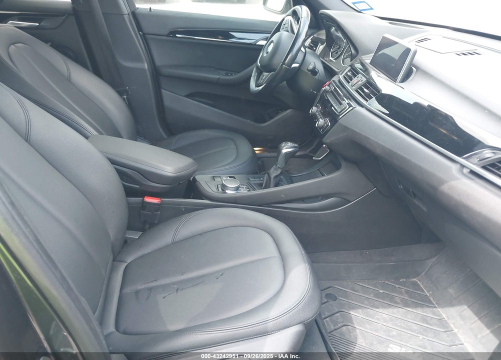 2017 BMW X1 VIN: WBXHU7C35H5H33834