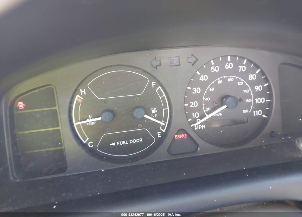 2002 TOYOTA COROLLA CE VIN: 1NXBR12E42Z582012