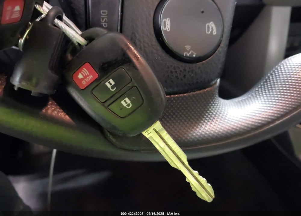 2014 TOYOTA RAV4 VIN: 2T3RFREV1EW149924