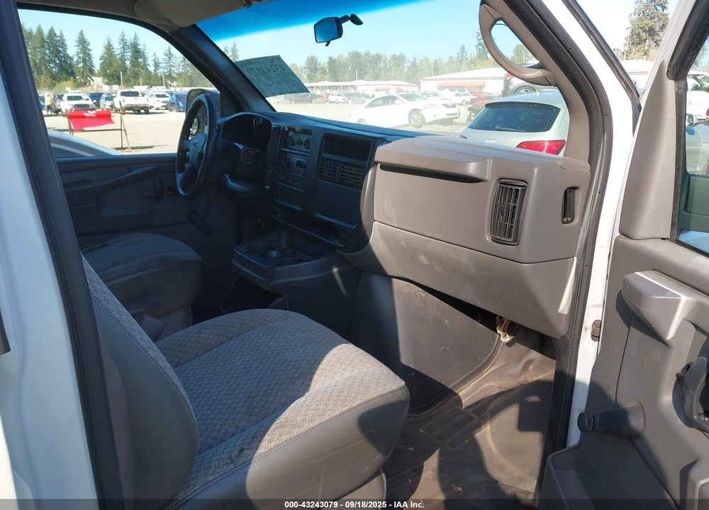 2005 GMC SAVANA STANDARD VIN: 1GTGG25U651129086