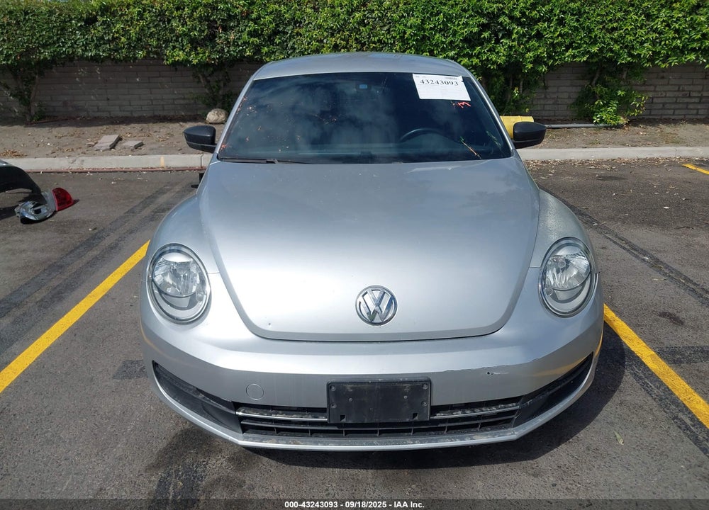 2016 VOLKSWAGEN BEETLE VIN: 3VWF17ATXGM617628