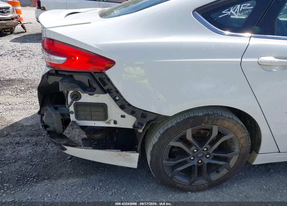 2018 FORD FUSION VIN: 3FA6P0H98JR254085