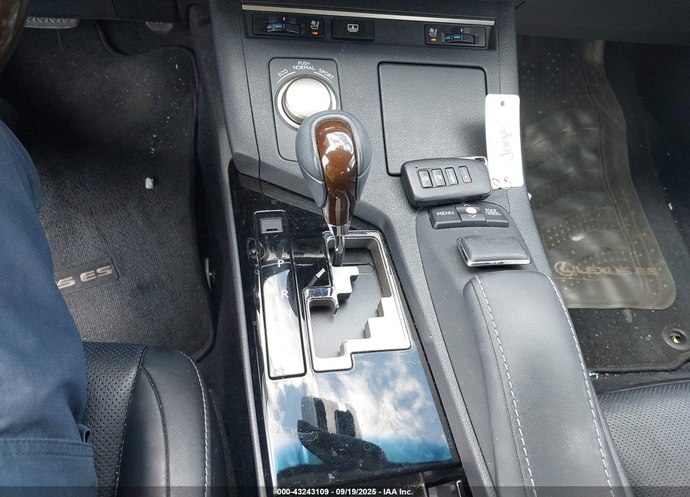 2014 LEXUS ES 350 VIN: JTHBK1GG2E2100848