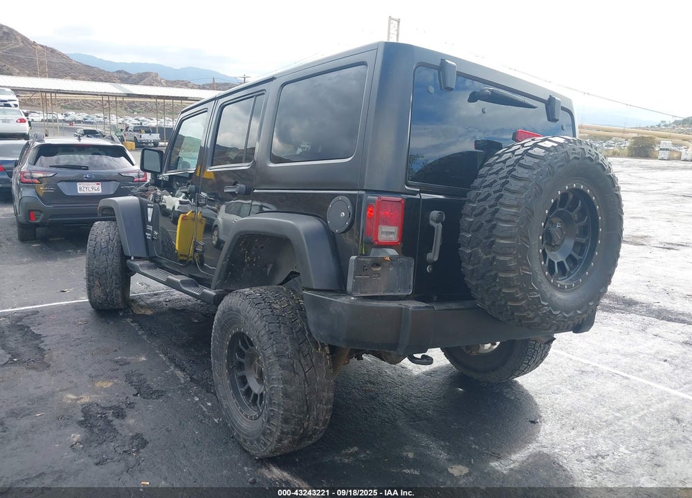 2013 JEEP WRANGLER UNLIMITED SPORT VIN: 1C4HJWDG8DL582041