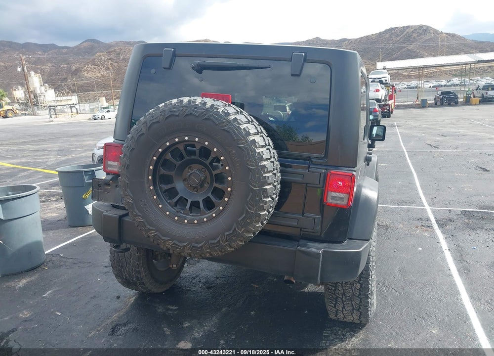 2013 JEEP WRANGLER UNLIMITED SPORT VIN: 1C4HJWDG8DL582041